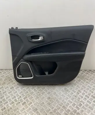 Jeep Compass Front door card panel trim 7000062LFN FG00AAS15762