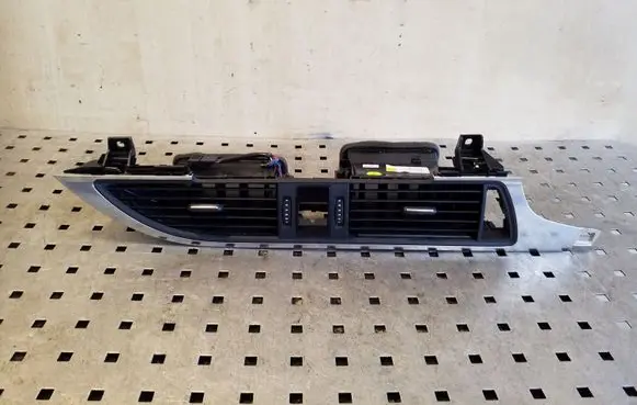 Audi A6 C7 Dash center air vent grill 4G2820951 4G2820951G