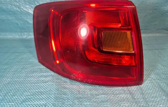 Volkswagen Jetta VI Rear/tail lights 5C6945095A