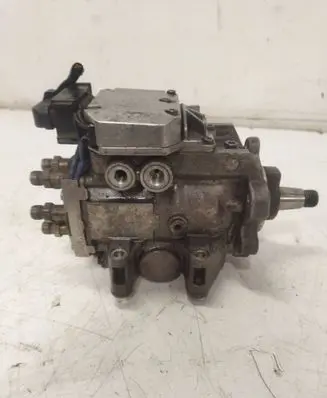 Audi A6 S6 C5 4B Fuel injection high pressure pump 047050603