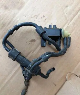 Audi Q2 - Turbo solenoid valve 1K0906627B