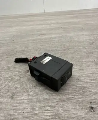Ford C-MAX I Seat heating switch 1D3L0A