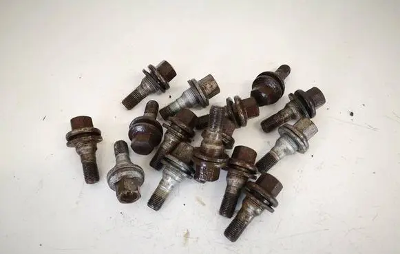 Peugeot 207 Nuts/bolts 