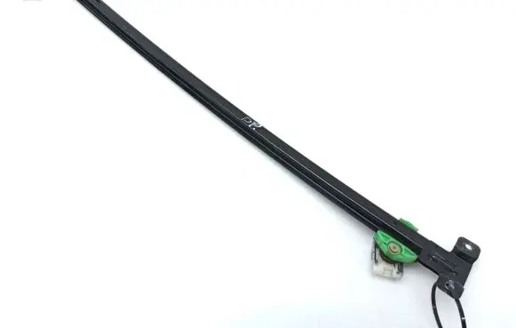 Mercedes-Benz ML W163 Front door windshield rail 