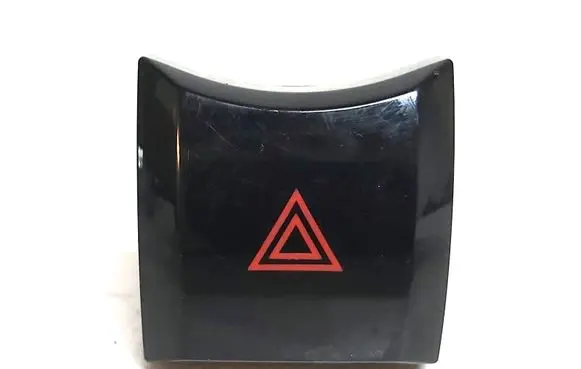 Peugeot iOn Hazard light switch
