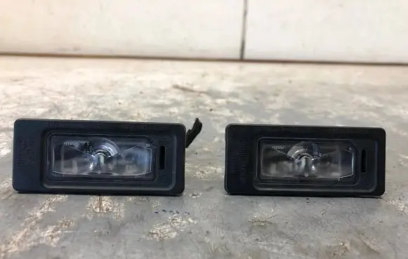 Number plate light