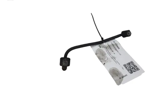 Opel Vectra C Fuel injector supply line/pipe 