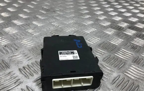 Lexus CT 200H Gearbox control unit/module 8953576010