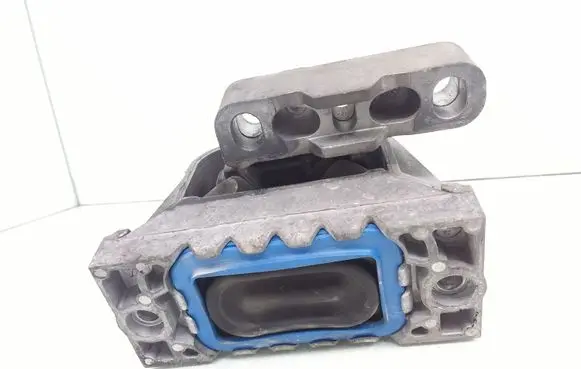 Volkswagen PASSAT B6 Engine mount bracket 1K0199262P