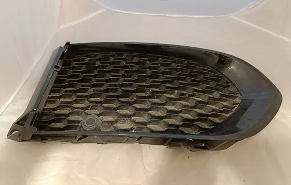 Front bumper lower grill
