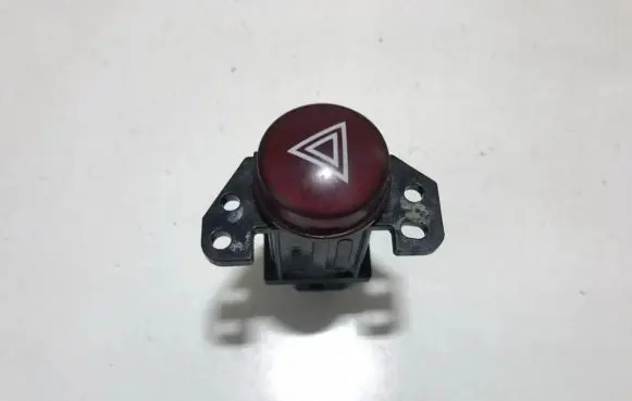 Mitsubishi Colt Hazard light switch
