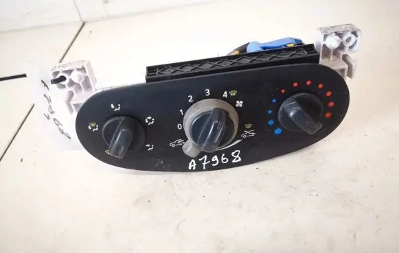 Dacia Sandero Climate control unit n106277pcp n106277p-cp