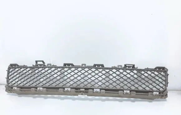 Jaguar XF X250 Front bumper lower grill 8X2317K945 8X23BBBK