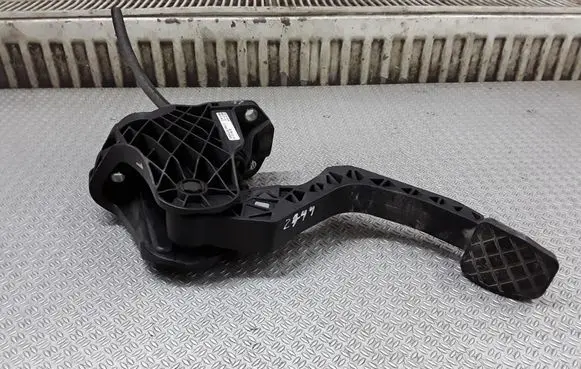 Clutch pedal