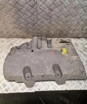 Volkswagen Touran II Fuel tank bottom protection 