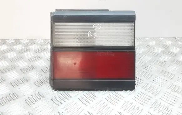 Volkswagen PASSAT B3 Tailgate rear/tail lights 333945108