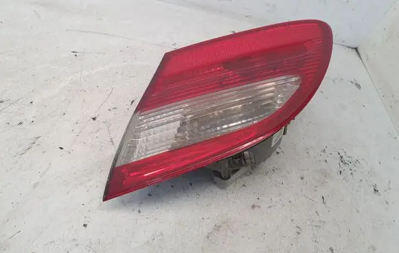 Mercedes-Benz E W211 Tailgate rear/tail lights A2118201464