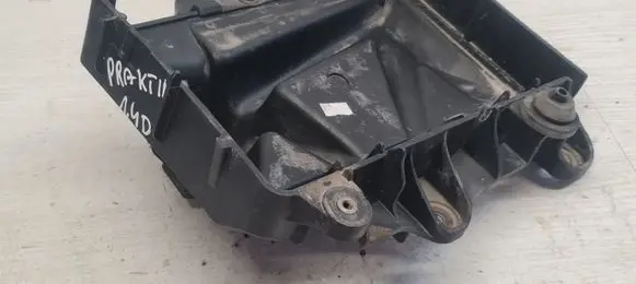Skoda Praktik (5J8) Battery tray 6Q0915331 6Q0915331D