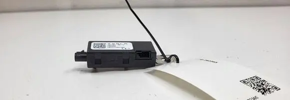 Tesla Model Y Aerial antenna amplifier 155133100A