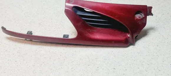 Renault Scenic I Front bumper upper radiator grill 7700834201