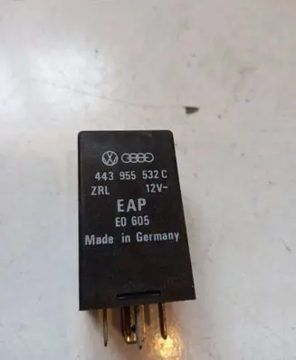 Audi A6 S6 C4 4A Other relay 443955532C E0605