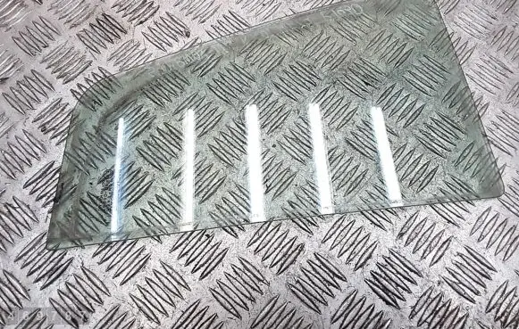 Renault Sandero II Rear door window glass e1743r00097