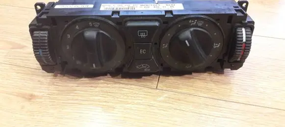 Mercedes-Benz E W210 Climate control unit 2108303185 9140010371