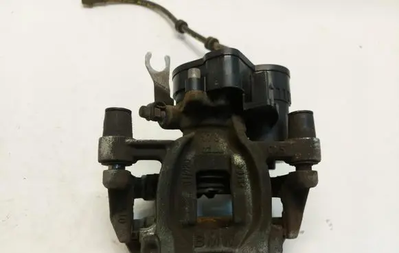 Mini Cooper Countryman F60 Rear brake caliper 1543675