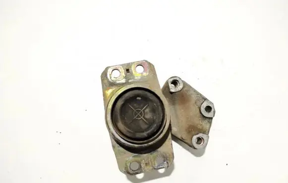Peugeot 307 Engine mount bracket 9645530480