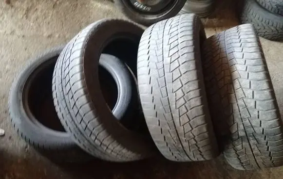 Audi Q7 4L R20 summer tire 27545R20