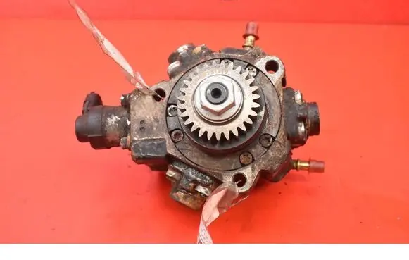 Renault Trafic II (X83) Fuel injection high pressure pump H8200950493