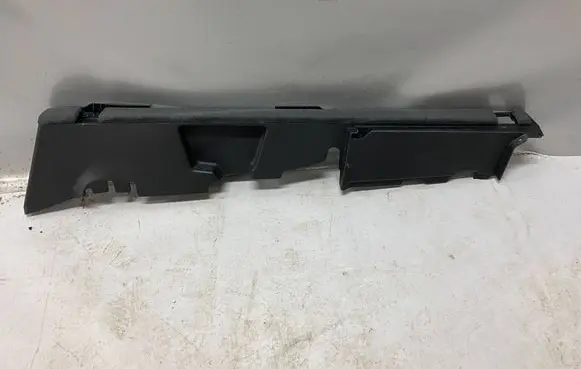 Audi Q7 4M Trunk/boot lower side trim panel 4M0863528F