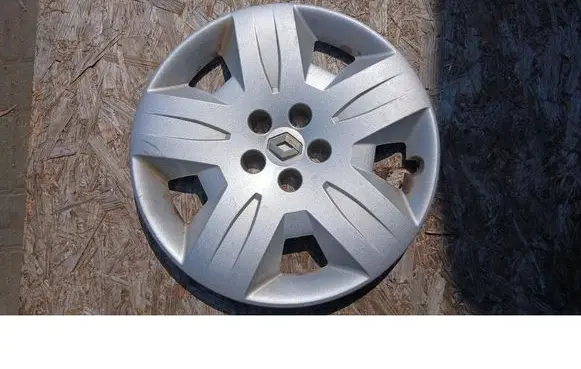 Renault Vel Satis R17 wheel hub/cap/trim 8200239862