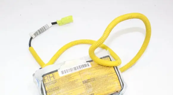 Toyota Avensis T270 Seat airbag