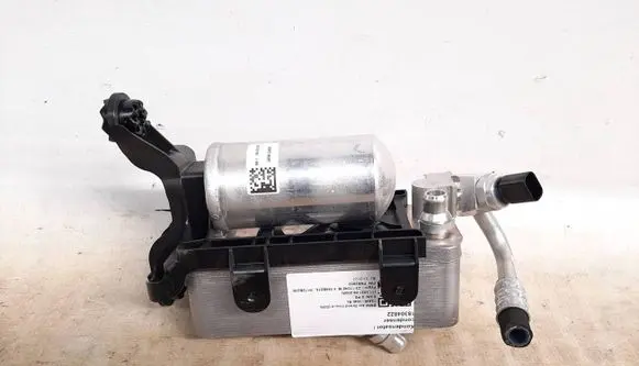 Air conditioning (A/C) air dryer