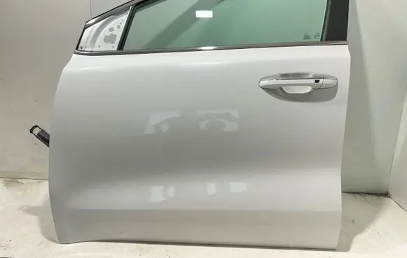 KIA Sportage Front door