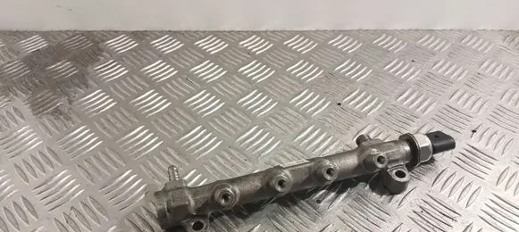 Audi A4 S4 B9 Fuel main line pipe 04L089G