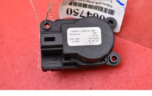 Ford Grand C-MAX Air flap motor/actuator AV6N19E616AA