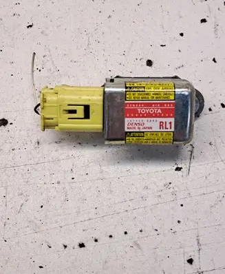 Toyota Prius (XW20) Airbag deployment crash/impact sensor 8986047040 1879000892