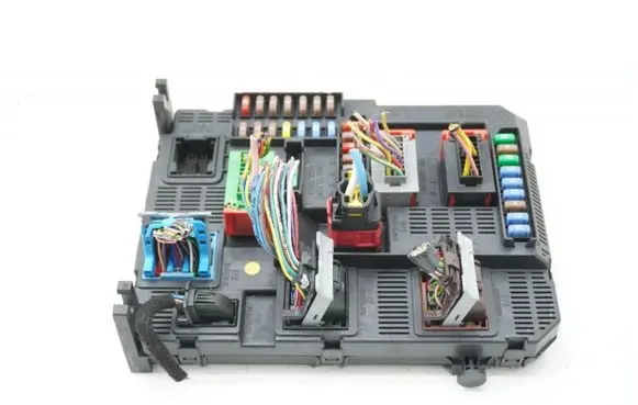 Peugeot 208 Fuse box set 9678355980