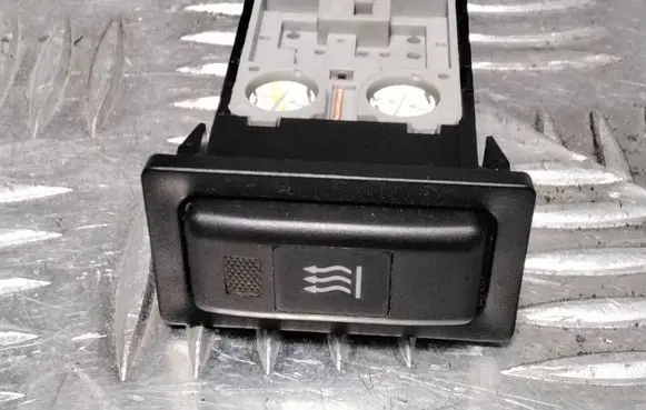 Toyota Avensis T250 Windscreen/window heater switch 153337 153261