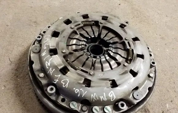 BMW 3 E90 E91 Clutch set kit 21217567841