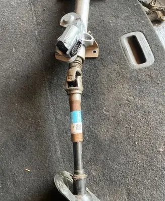 Mercedes-Benz Sprinter W906 Steering wheel axle A9064600916 151470078