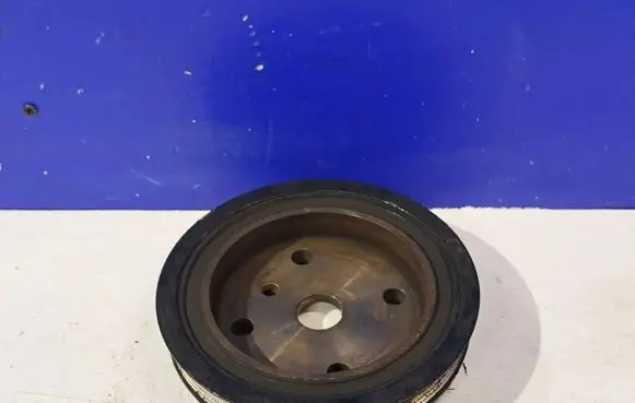 Volvo S40 Crankshaft pulley 08642400