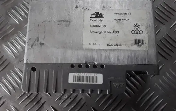 Volkswagen PASSAT B3 ABS control unit/module 535907379