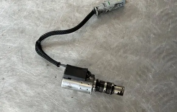 Peugeot 5008 II Electromagnetic valve SP01757A