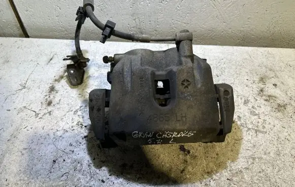 Jeep Grand Cherokee Front brake caliper