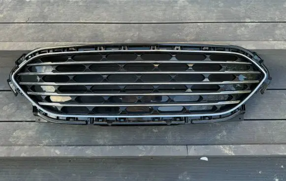 Ford Kuga III Front bumper upper radiator grill LV4B8200GD LM4B17E898K LV4B8150DC