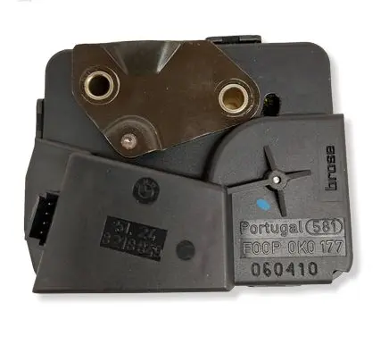 BMW 5 E60 E61 Tailgate window lock/catch/latch 8218849