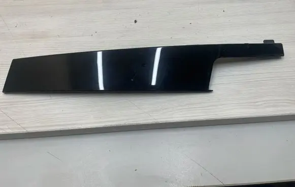 Audi A3 8Y Front door glass trim molding 8Y0837902